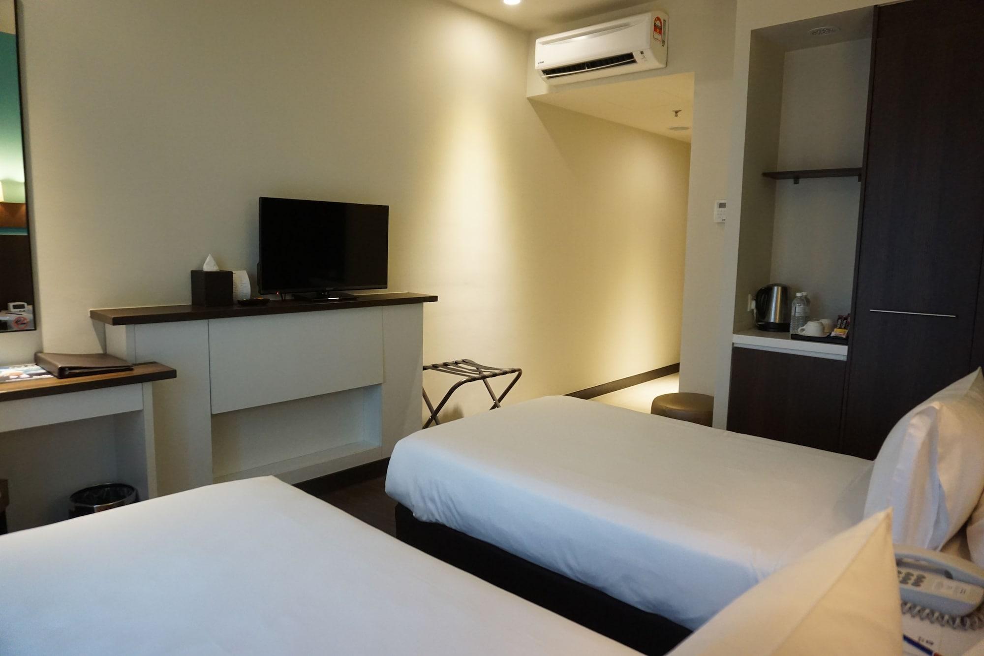 שאה אלאם Wyndham Garden I-City מראה חיצוני תמונה