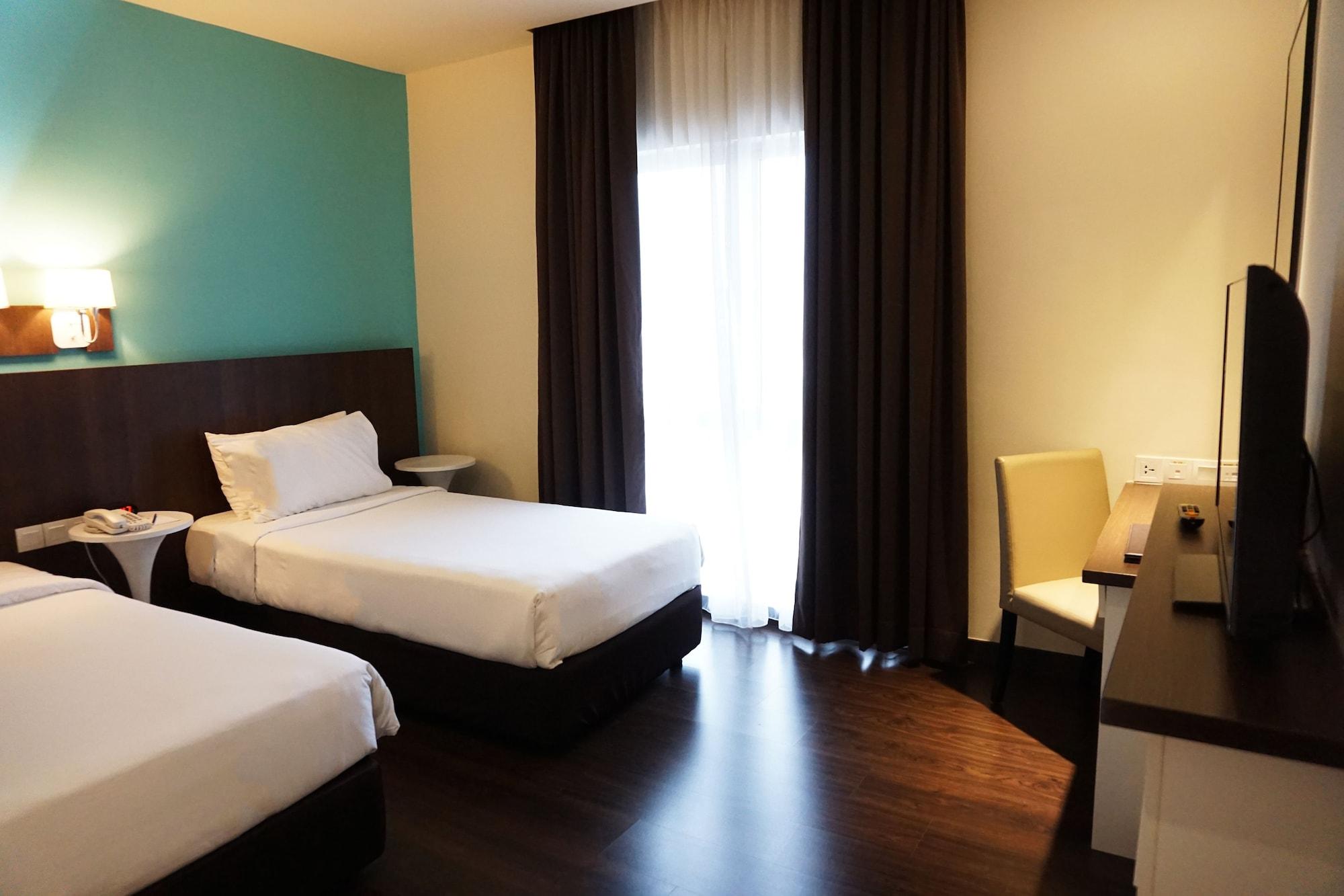 שאה אלאם Wyndham Garden I-City מראה חיצוני תמונה