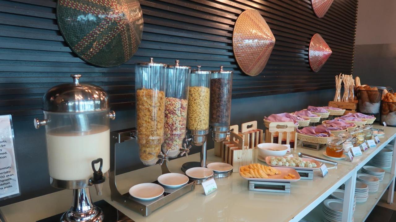 שאה אלאם Wyndham Garden I-City מראה חיצוני תמונה