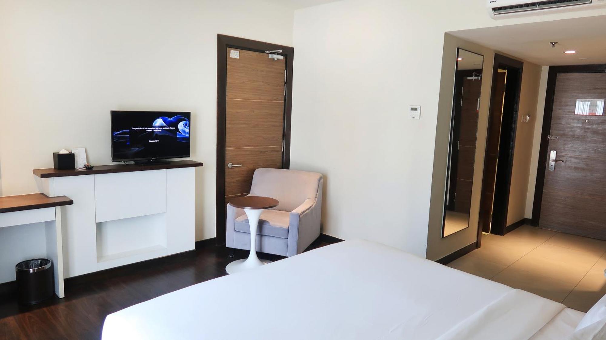 שאה אלאם Wyndham Garden I-City מראה חיצוני תמונה