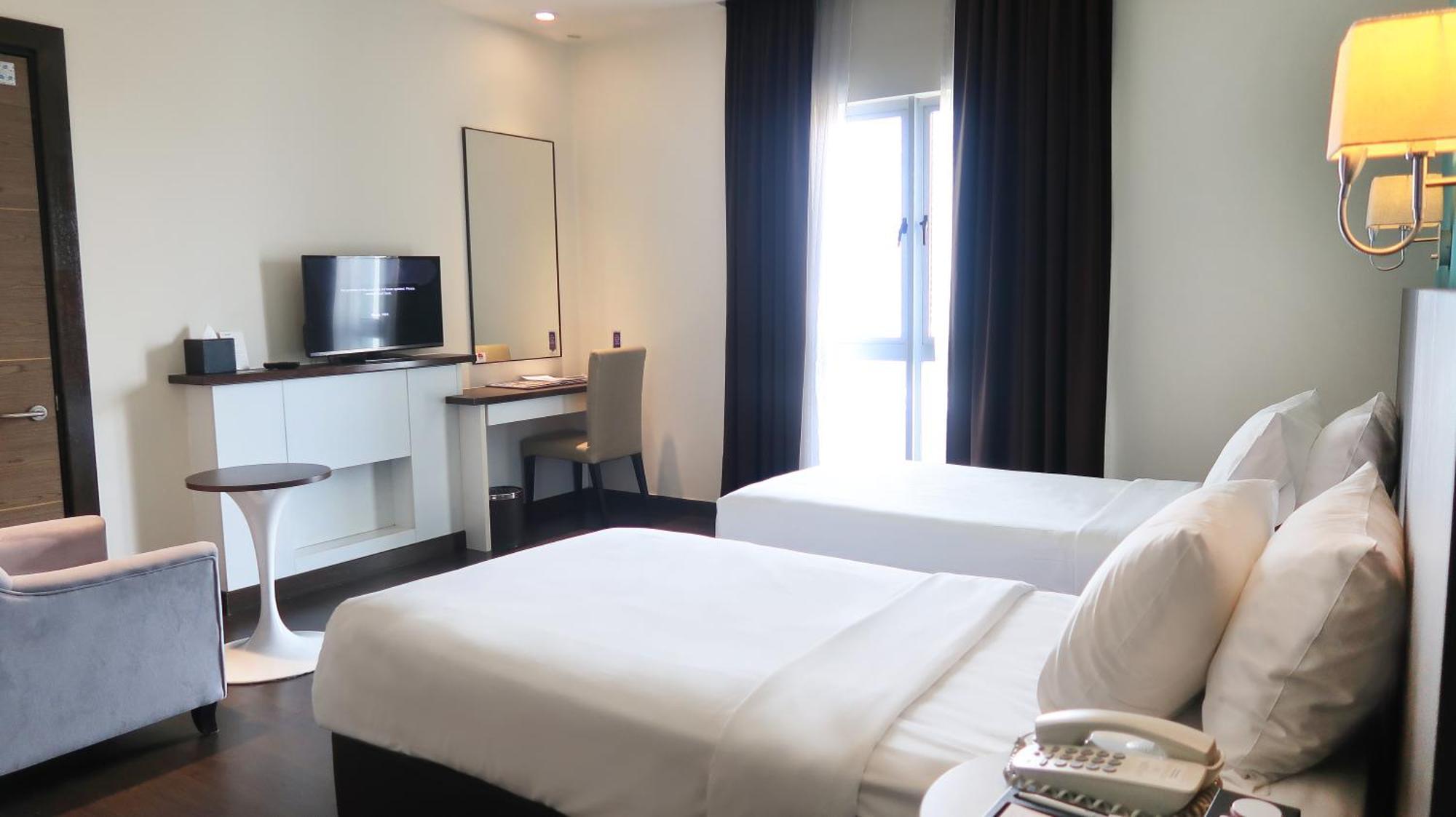 שאה אלאם Wyndham Garden I-City מראה חיצוני תמונה