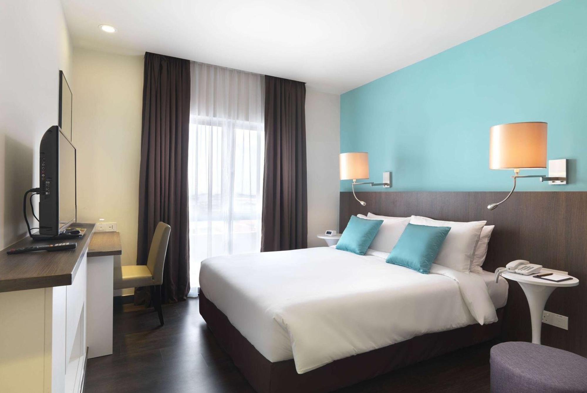 שאה אלאם Wyndham Garden I-City מראה חיצוני תמונה