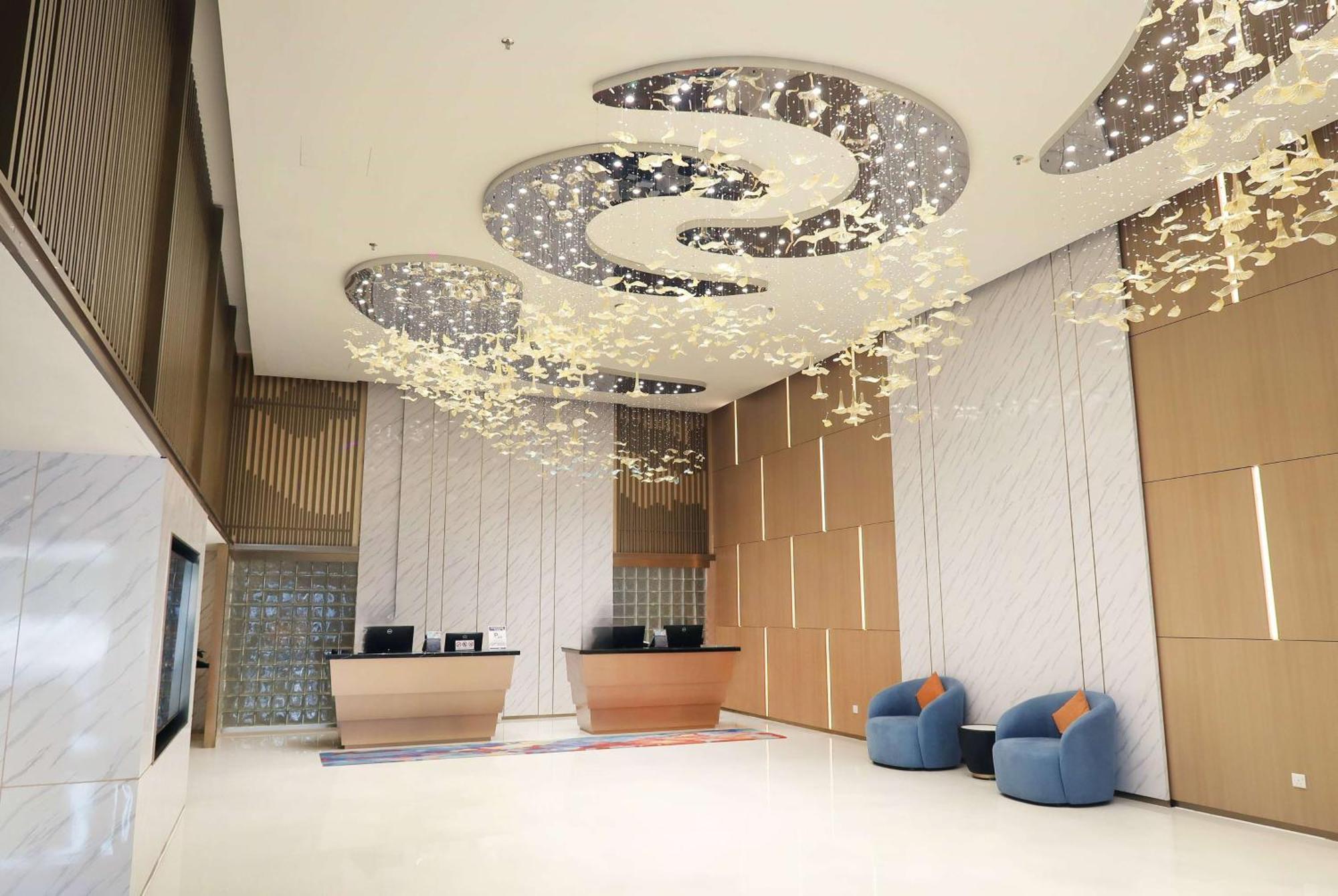 שאה אלאם Wyndham Garden I-City מראה חיצוני תמונה