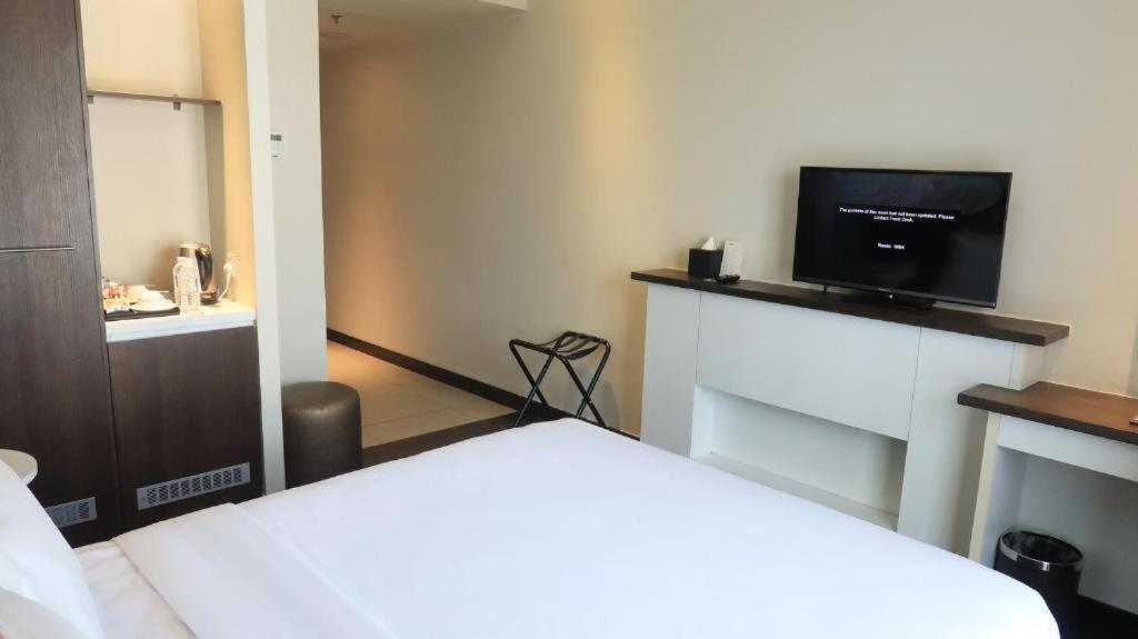שאה אלאם Wyndham Garden I-City מראה חיצוני תמונה