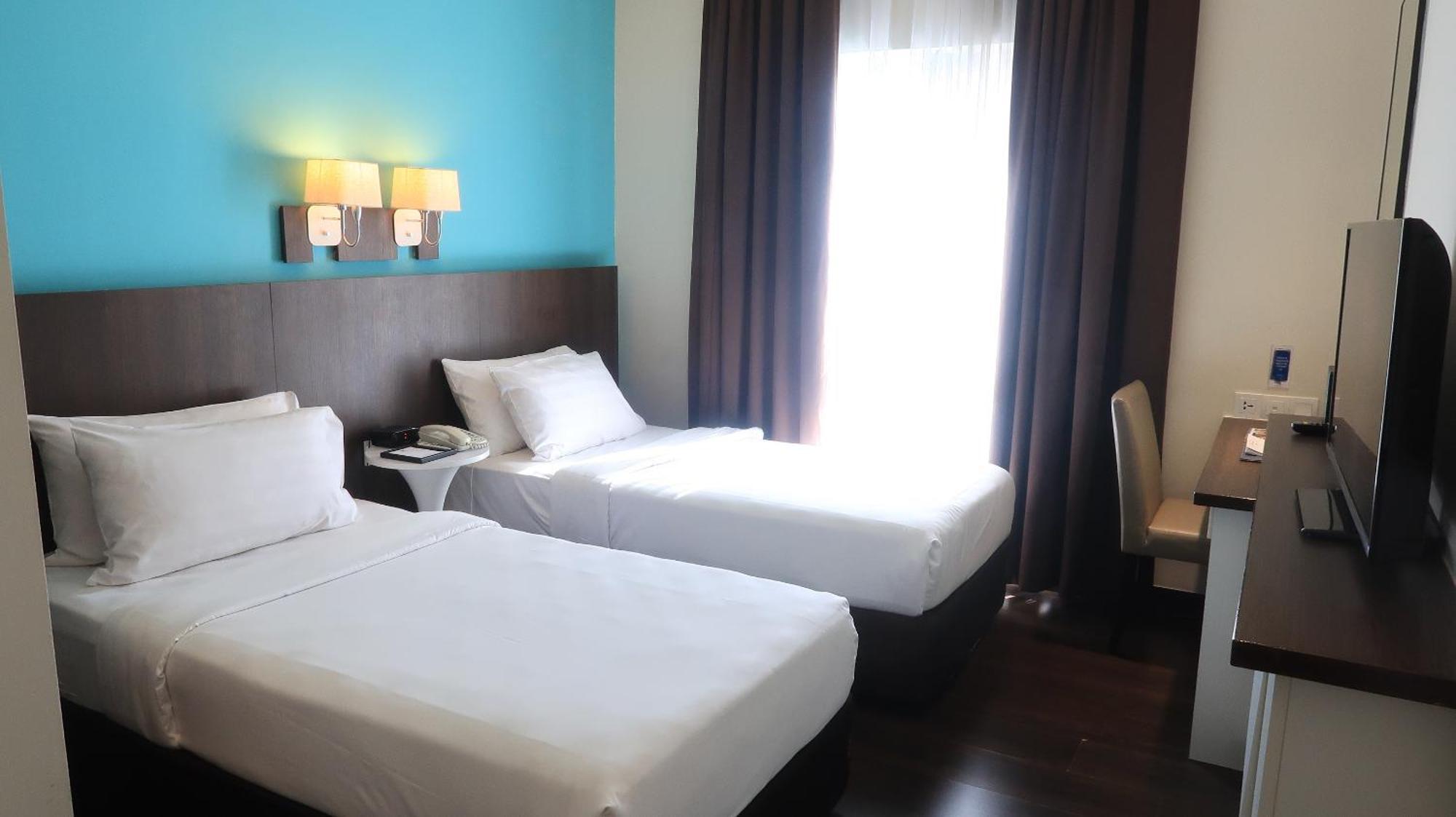 שאה אלאם Wyndham Garden I-City מראה חיצוני תמונה